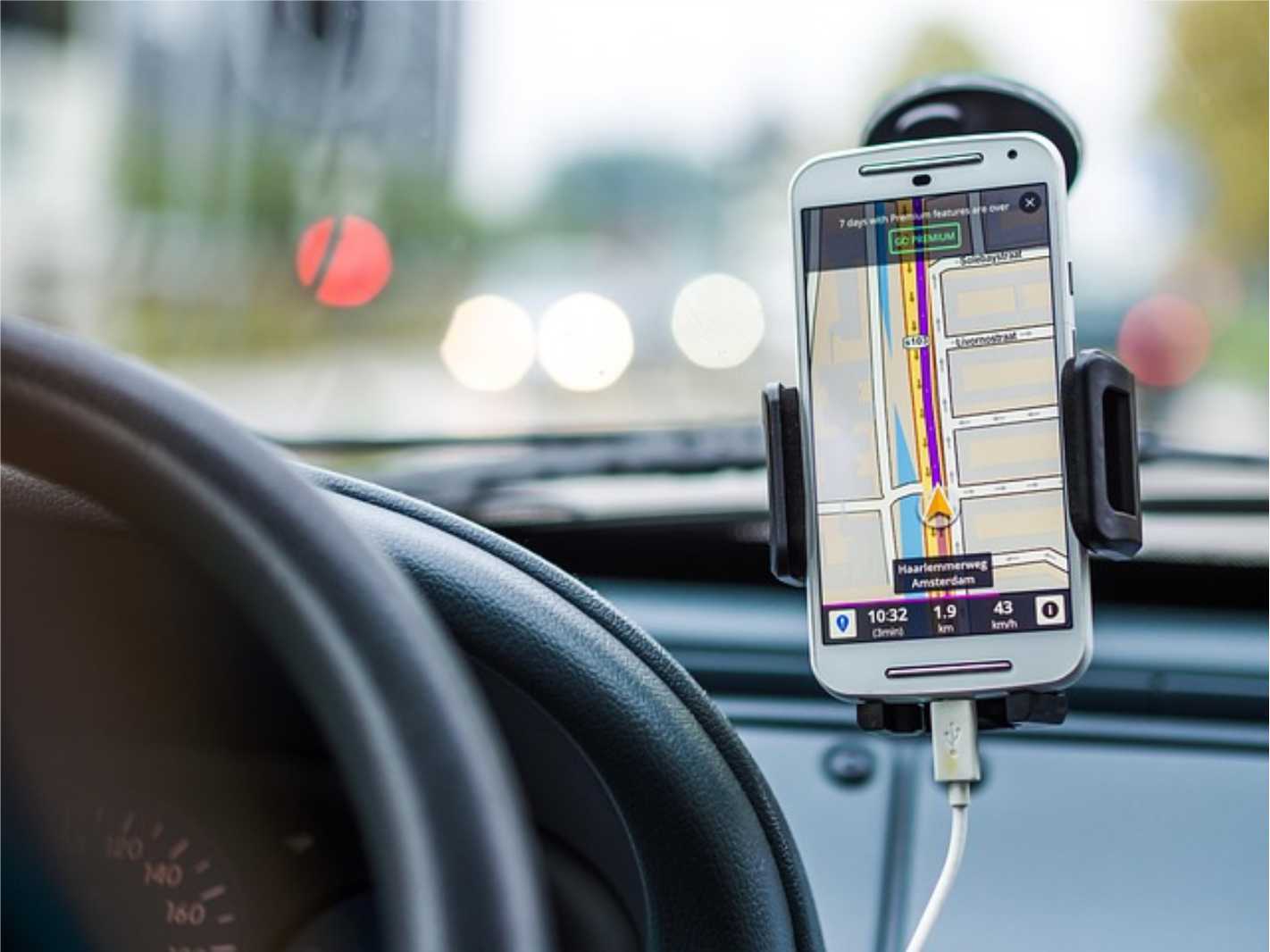 Navigations-App im Auto